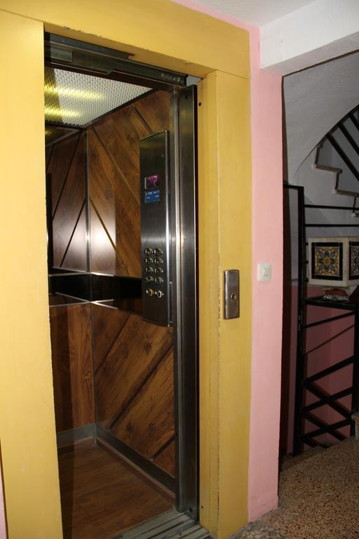Hostal Mengual Gandía Dış mekan fotoğraf
