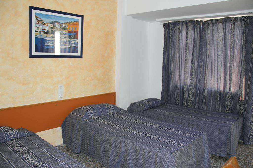 Hostal Mengual Gandía Dış mekan fotoğraf